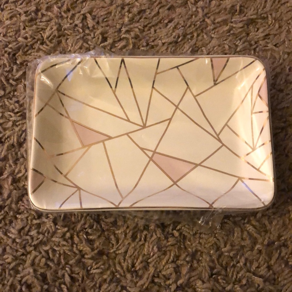 Trinket dish